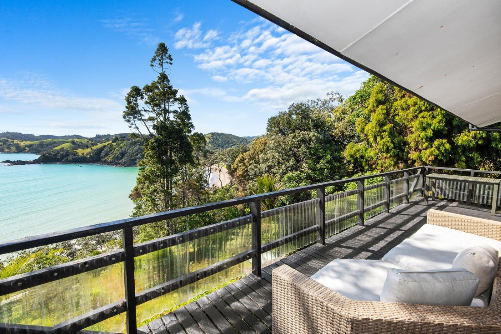 Bayview Beauty - Helena Bay Holiday Home Lyttelton Exterior photo