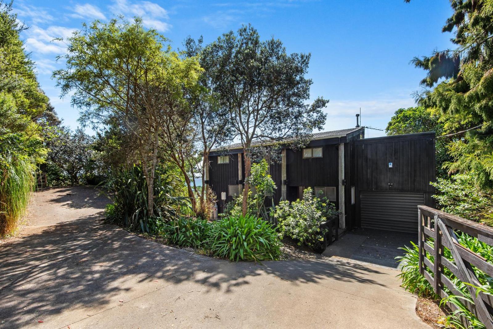 Bayview Beauty - Helena Bay Holiday Home Lyttelton Exterior photo