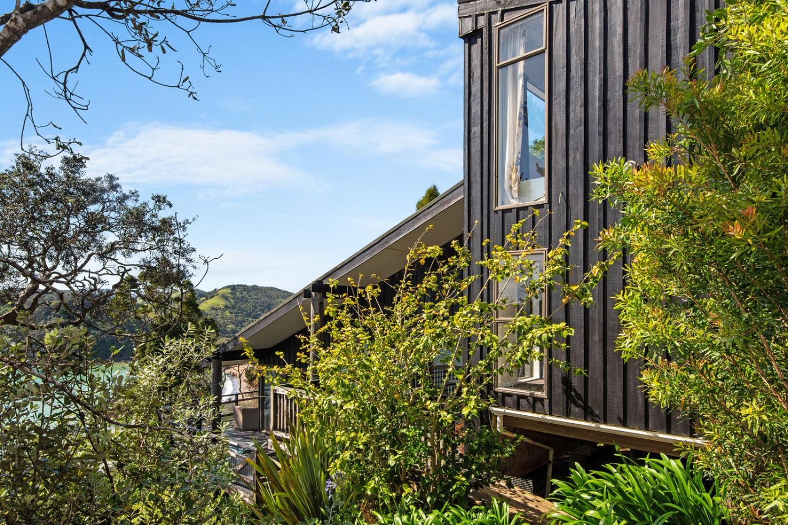 Bayview Beauty - Helena Bay Holiday Home Lyttelton Exterior photo